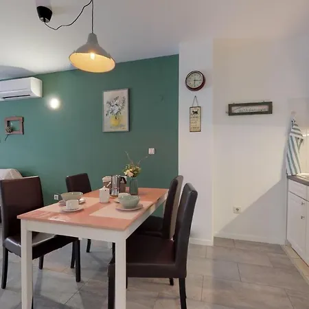 ゲストハウス Casa Bionda Cittanova 5*